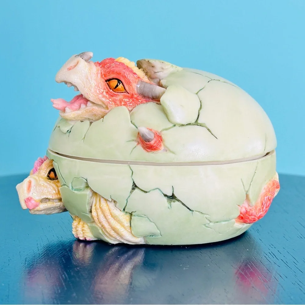NEW in BOX Studio Collection, Veronese Design Fantasy Dragon Trinket Box